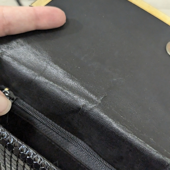 Vintage 1980s black metal mesh and gold clasp fold over clutch evening bag - Picture 9 of 9